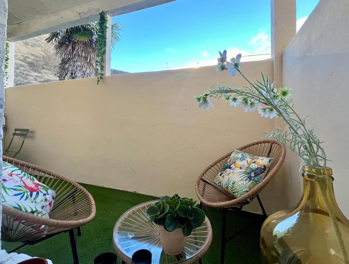 Appartement Escapade Vintage Avec Terrasse En Centre Historique à La Rochelle  Extérieur photo
