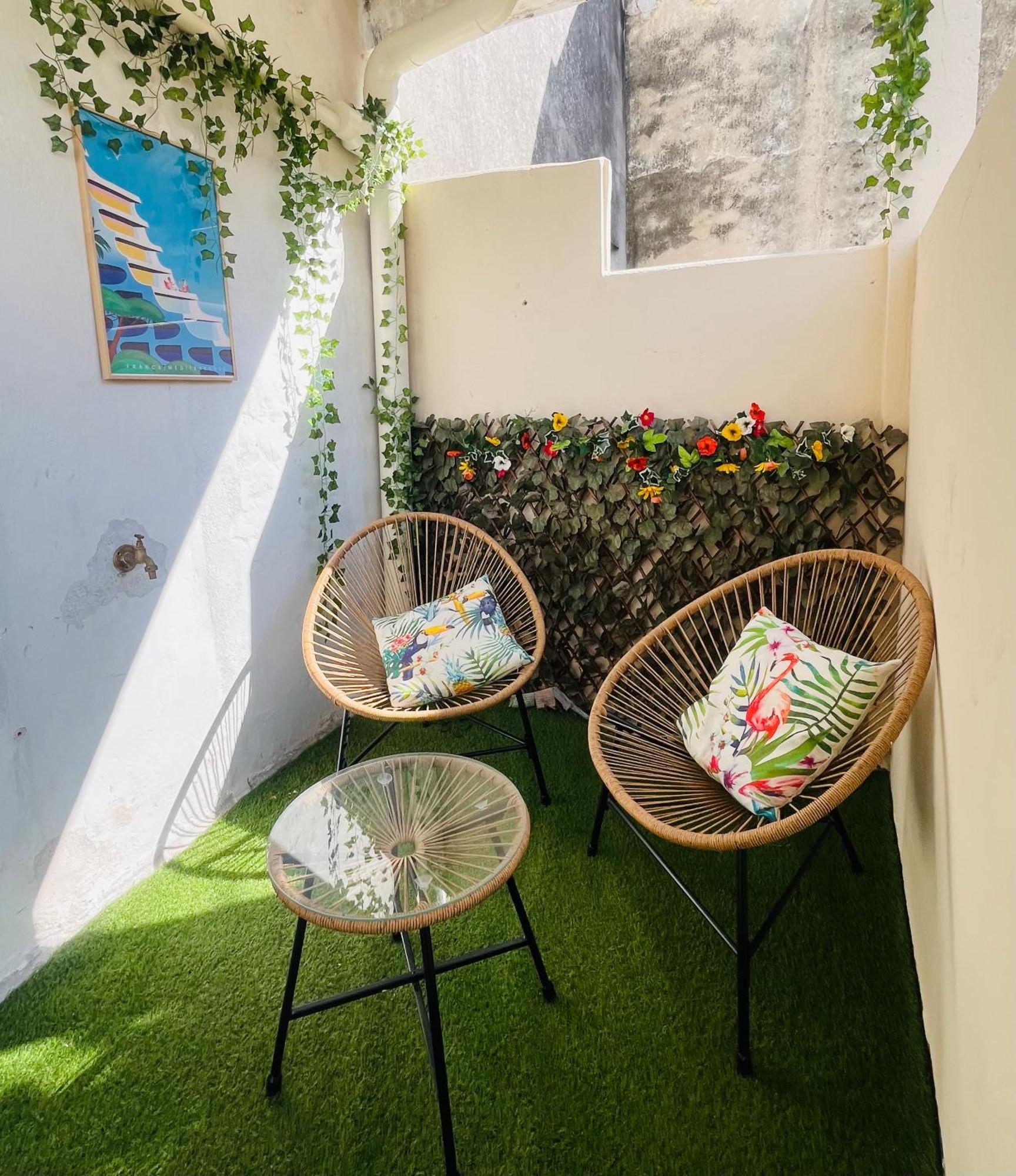 Appartement Escapade Vintage Avec Terrasse En Centre Historique à La Rochelle  Extérieur photo